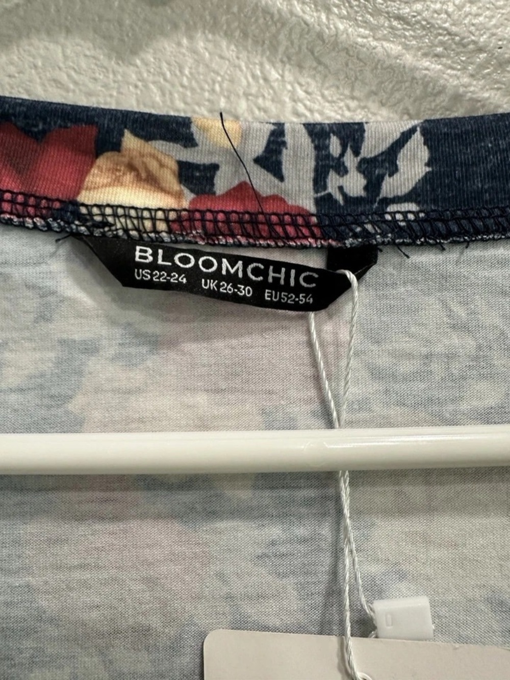 BloomChic Navy V-Neck Pocket Tee with Red & Cream Floral Print - Picture 3 of 6
